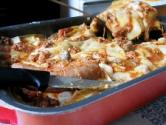 Timballo di maccheroni alla chitarra avvolto da una fine crespella